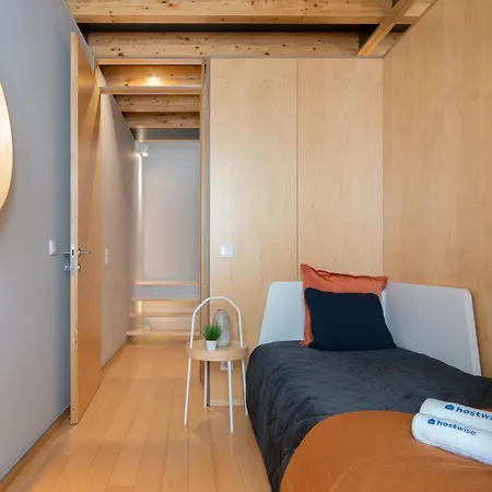 Host Wise - Stylish Luxurious House - River View * 加亚新城